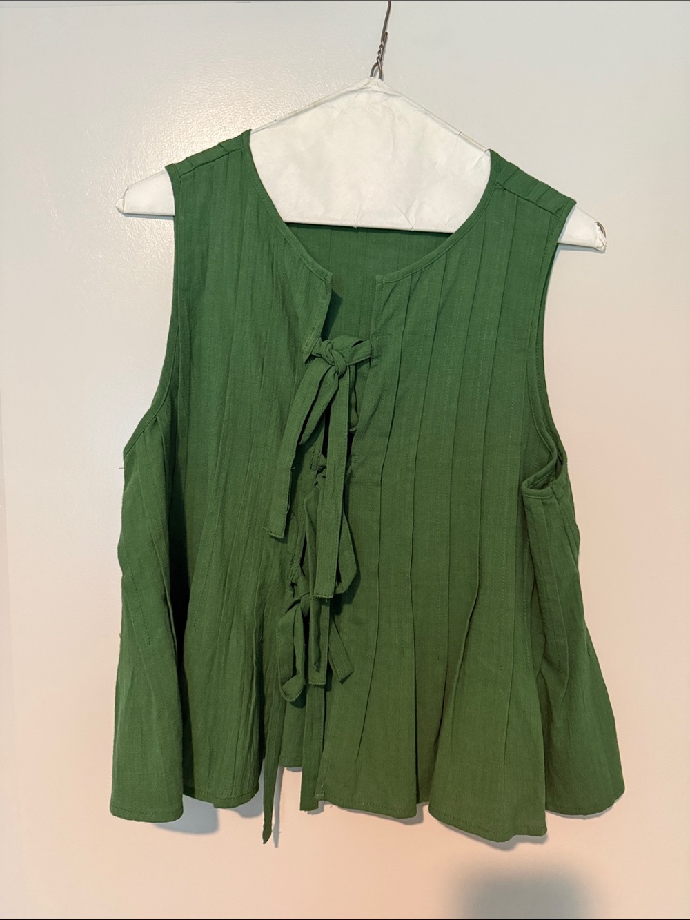 Women's Green Tie-Front Sleeveless Camisole Tank